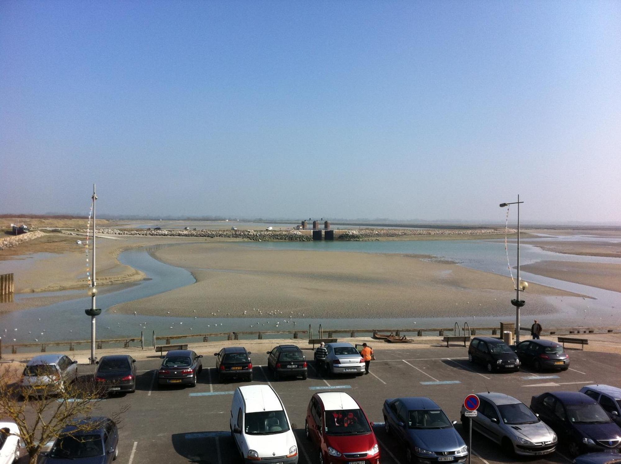 Logis - Hotel De La Baie De Somme Le Crotoy Exteriör bild